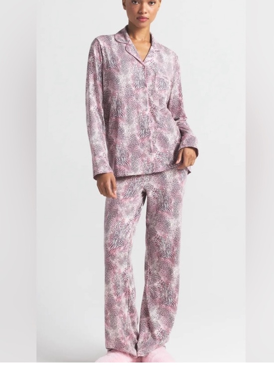 SKIMS Other - SKIMS multi animal print Printed Pajama Set 2 piece